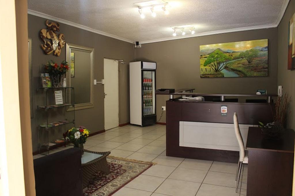 Flamboyant Guest Lodge Johannesburg Eksteriør billede